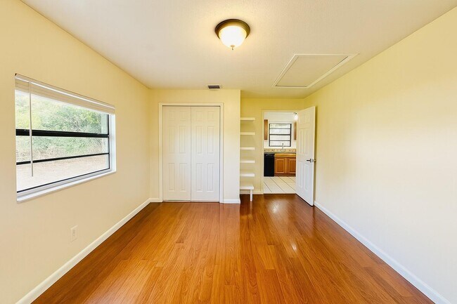 Foto del edificio - 3313 Plaza Pl