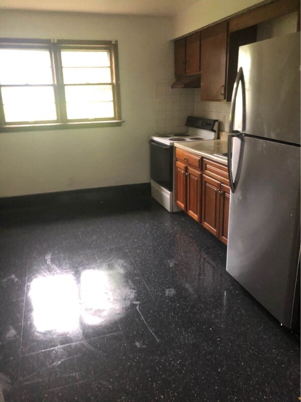 Primary Photo - 3107 Hadley Ave