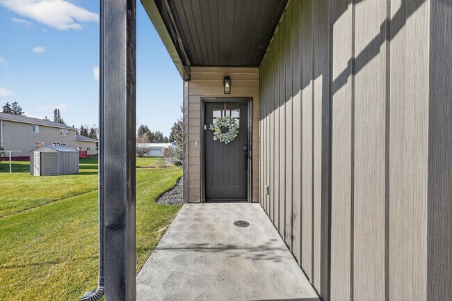 Foto del edificio - Beautiful 3 Bed, 2.5 Bath Townhome in Ashton