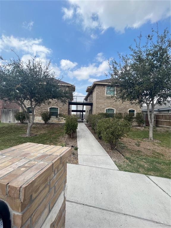 515 Lotto Ln Unit 4, Edinburg, TX 78541 Room for Rent in Edinburg, TX