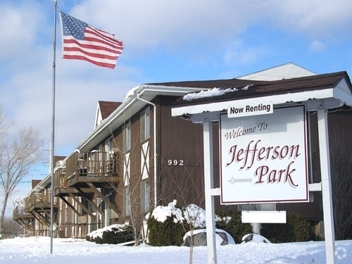 Primary Photo - Jefferson Park Apartments