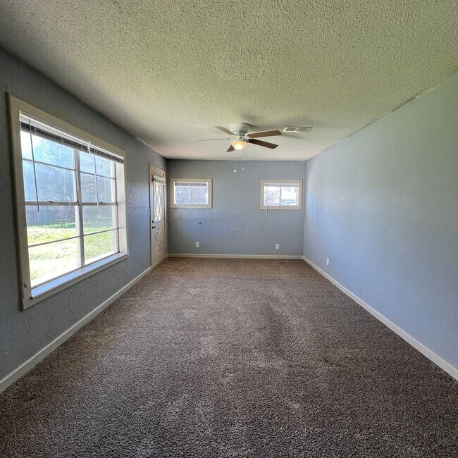 Building Photo - Chisholm Schools!!