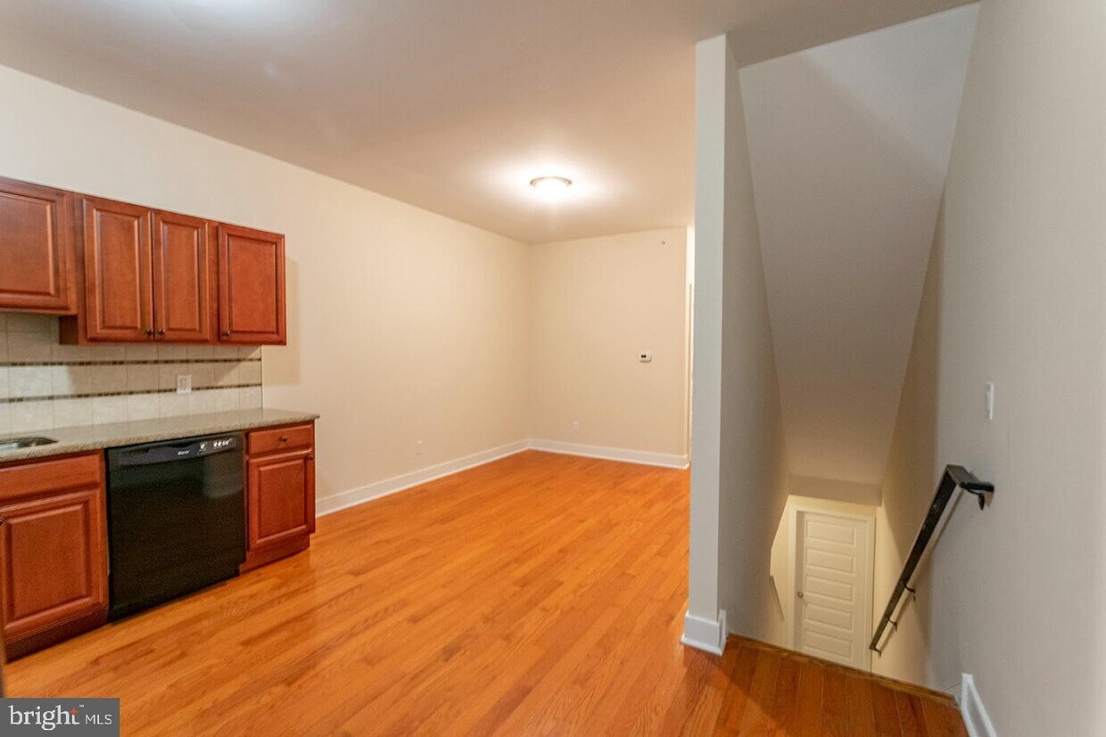 1911 Wharton St Unit 1, Philadelphia, PA 19146 Room for Rent in Philadelphia, PA