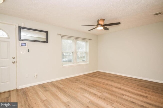 Building Photo - 12521 Laurel Grove Pl