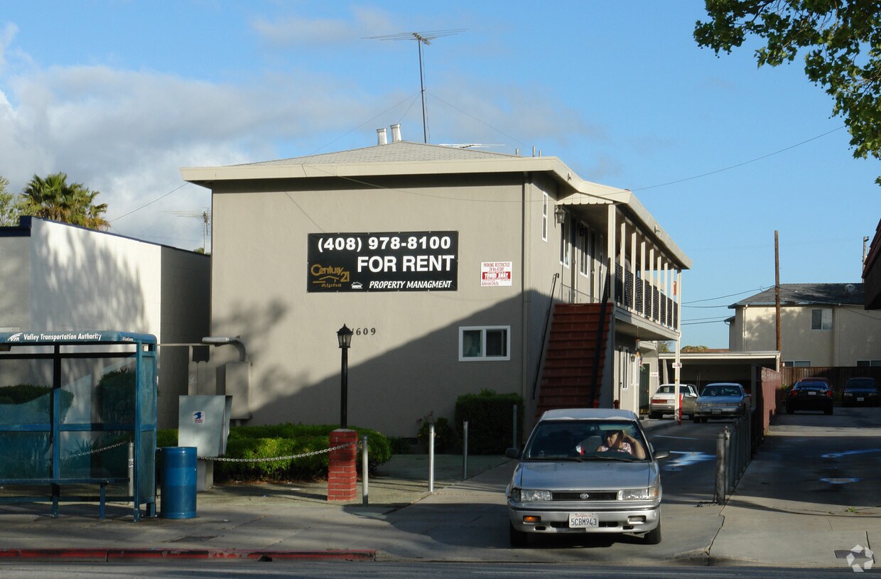 Building Photo - 1609 Alum Rock Ave