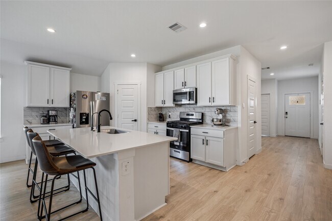 Foto del edificio - 3338 Boothby Bay Ln