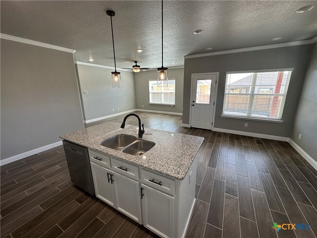 Foto del edificio - 1423 Curlew Ln