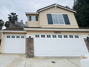 Building Photo - 3602 Swan Ct