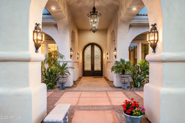 Building Photo - 6649 E Berneil Dr