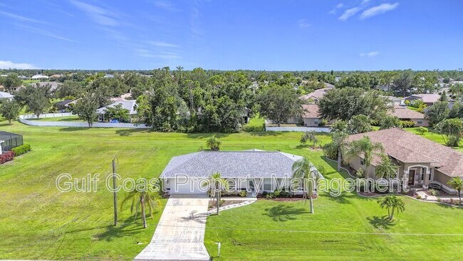 Building Photo - 25075 Palisade Rd