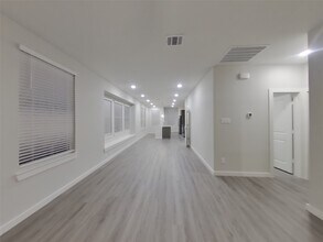 Building Photo - 2307 Foster Hl Rd