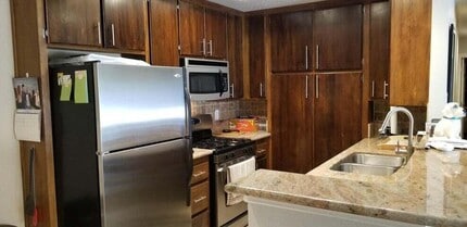 Building Photo - 31200 Landau Blvd