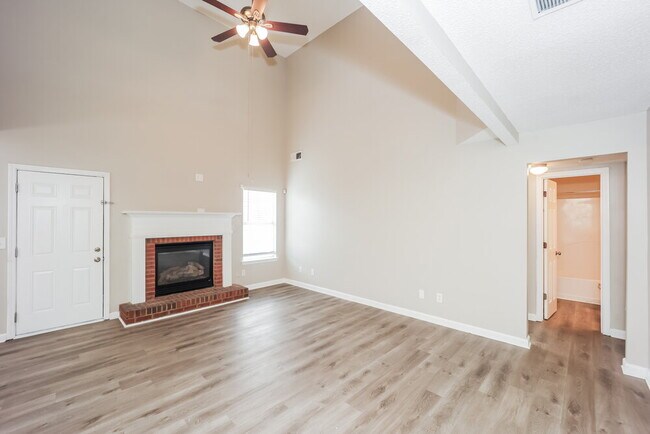 Foto del edificio - 3661 Colonnade Ct