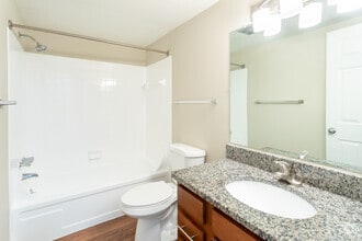 2 BR, 1 BA - The Shakespeare - Shoreview Apartments