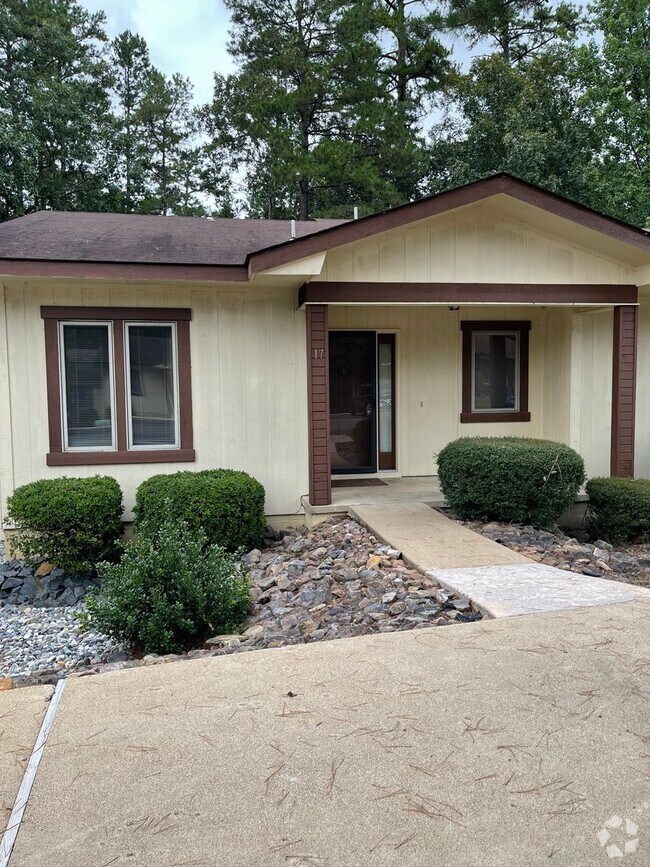 Majorca Courts Apartments under 2,500 Hot Springs, AR 1 Rentals