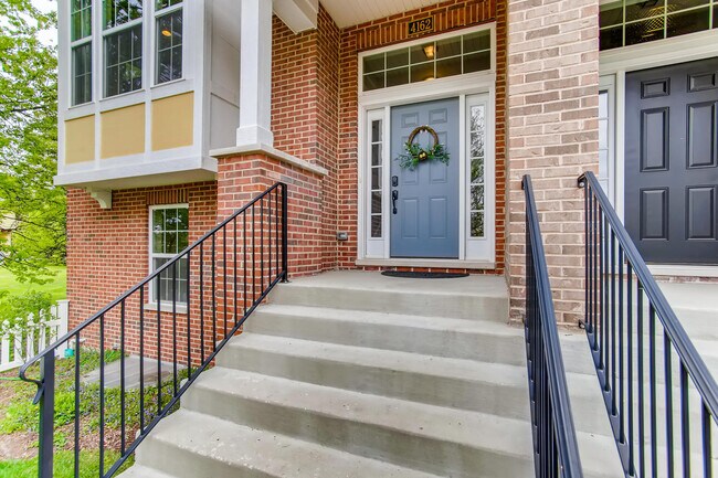 Building Photo - 4162 Royal Mews Cir