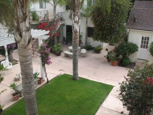 Building Photo - 1129 Torrey Pines Rd