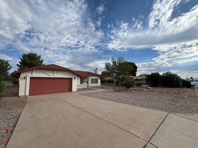 Building Photo - 3BR/2BA/2CG, 1836 sq.ft. rental with POOL ...
