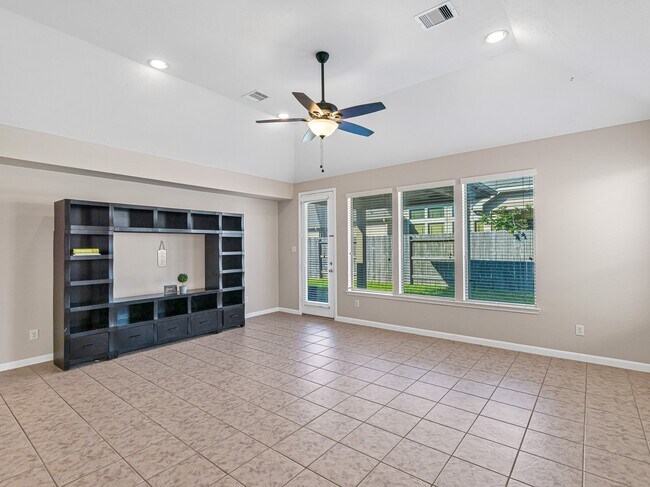 Building Photo - 11103 Avery Oaks Ln