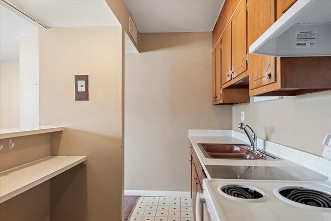 Foto del edificio - 117 S Elder Ln