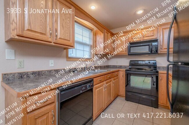 Foto del edificio - 3933 S Jonathan Ave
