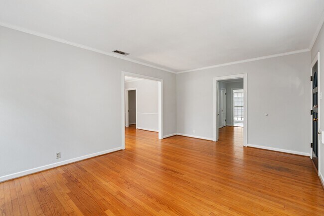 Foto del edificio - 2910 Plumb St