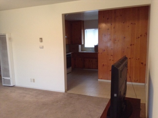 Building Photo - 280 Tognazzini Ave