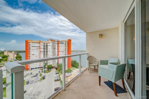 Primary Photo - 1351 NE Miami Gardens Dr