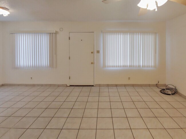 Foto del edificio - 213 Panamint Ave