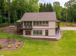 Building Photo - 398 Sloan Rd