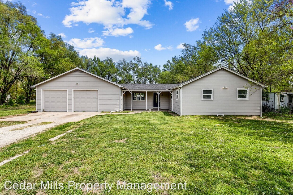 Primary Photo - 3 br, 2 bath House - 5924 S Jones