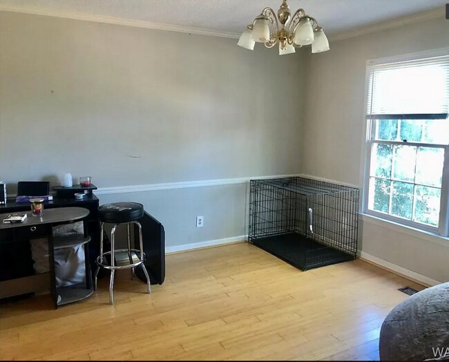 Foto del edificio - 1414 Caplewood Dr