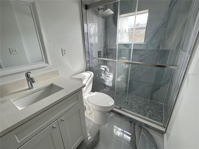 Foto del edificio - 1316 E Gore St