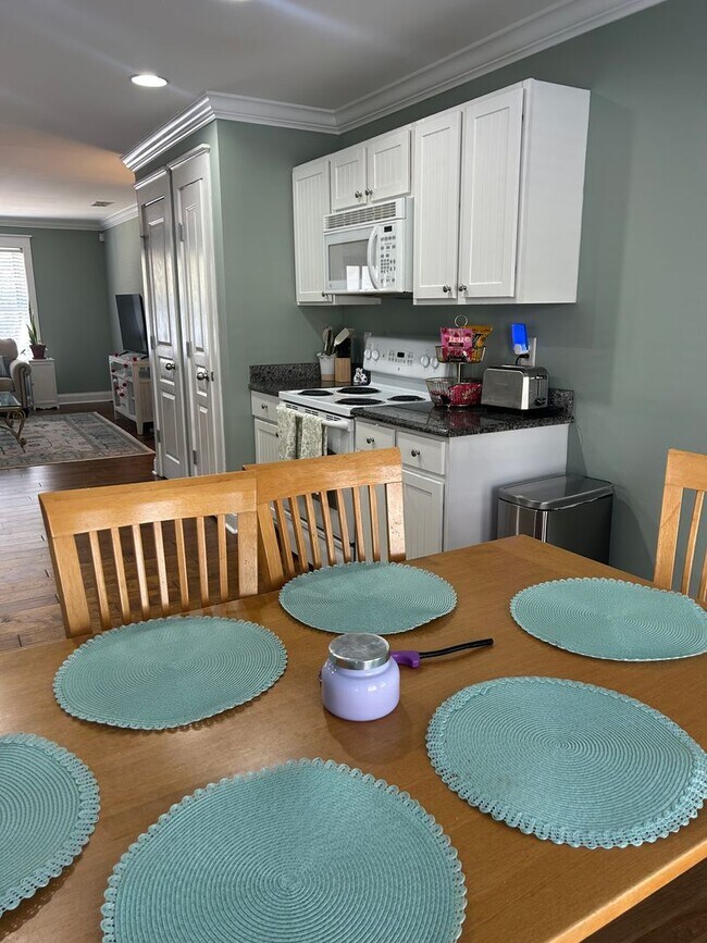 Foto del edificio - 01-102 Ball