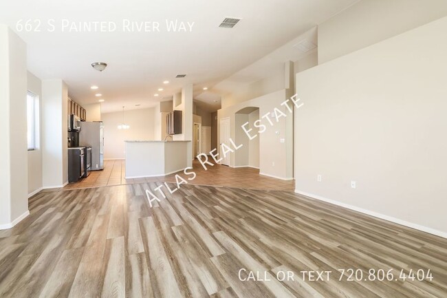 Building Photo - Three Bedroom Corona De Tucson | 2 WEEKS F...