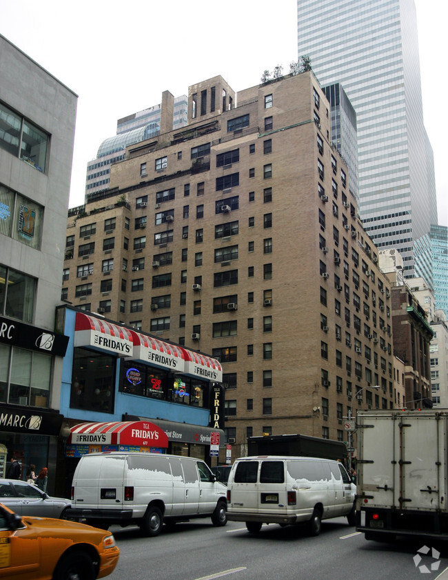 Foto del edificio - 140 E 56th St