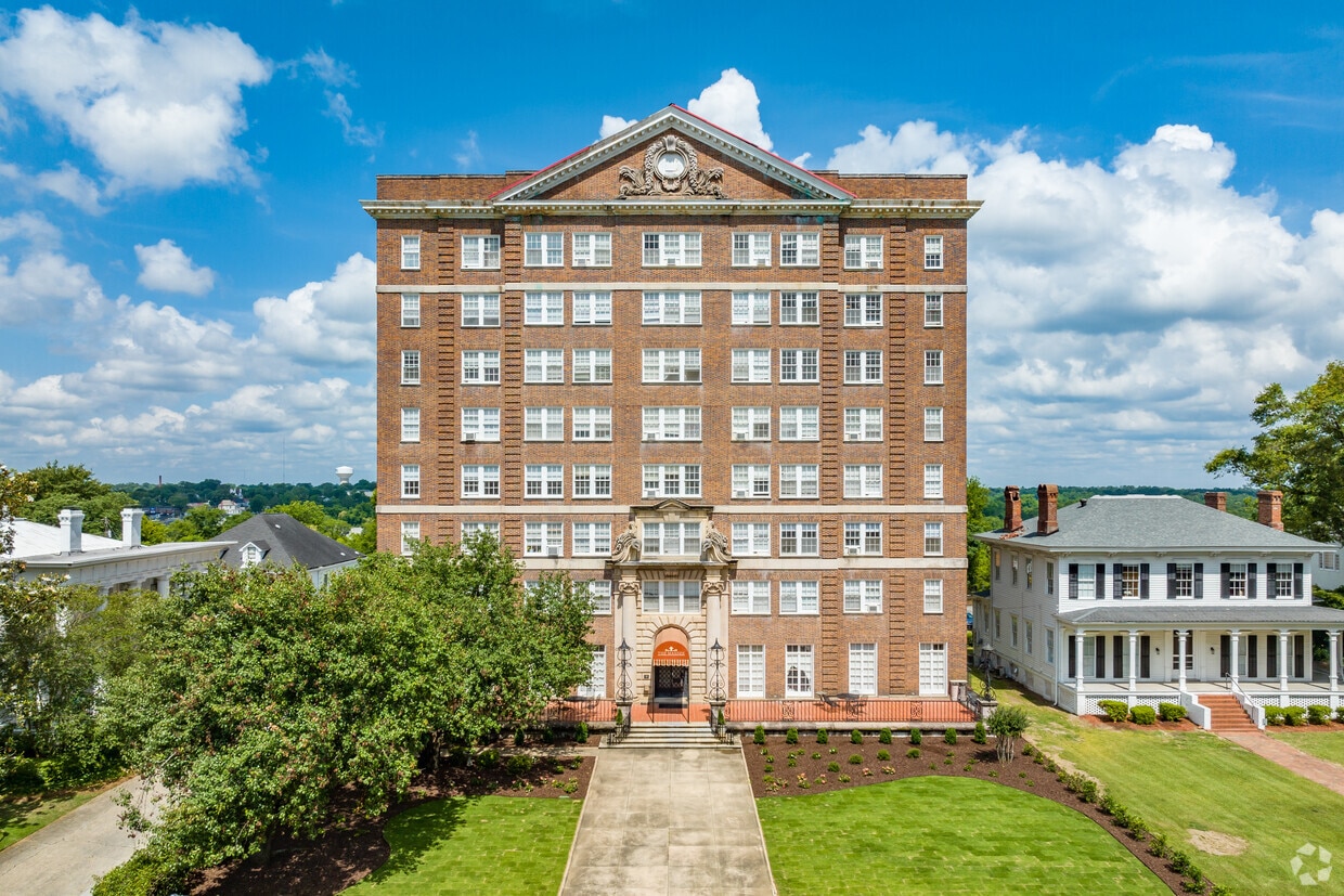 Primary Photo - The Massee Apartments