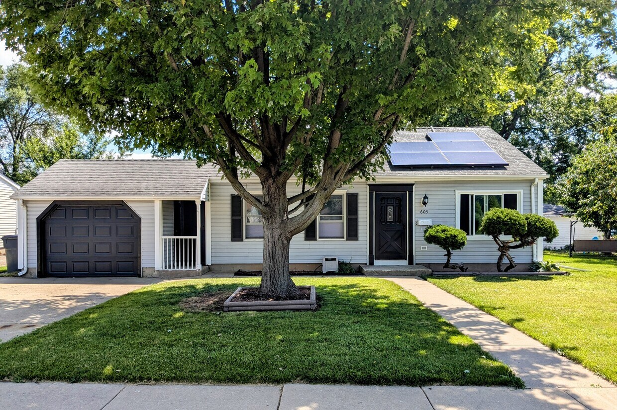 Foto principal - 603 Kingston Dr