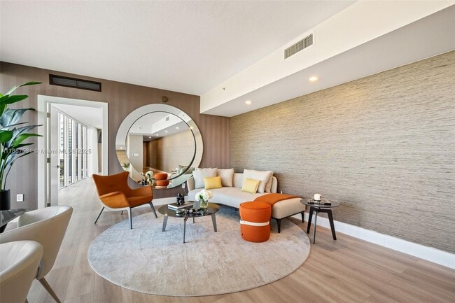 Foto del edificio - 185 SW 7th St