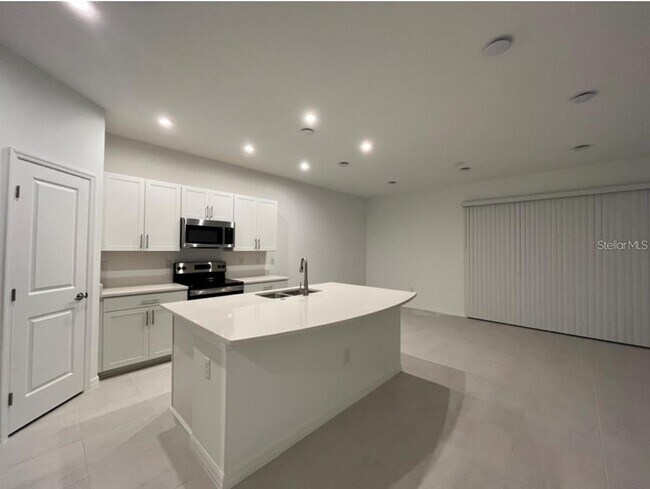 Foto del edificio - 8589 Lunar Skye St