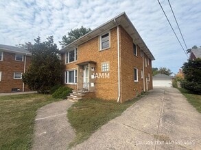 Building Photo - 26631 Lakeshore Blvd