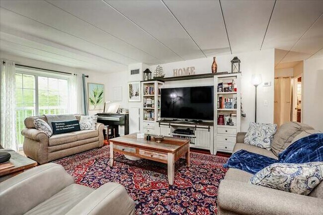 Foto del edificio - 200 Captains Row