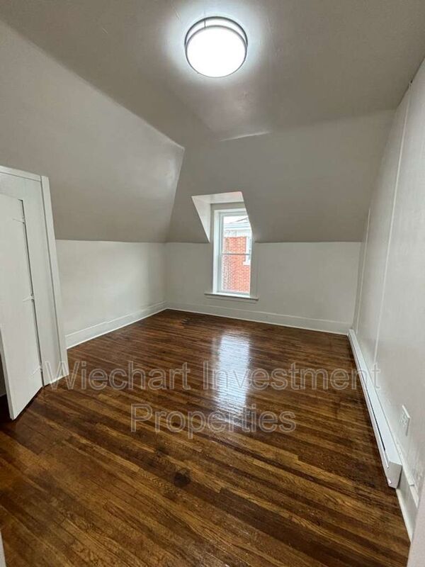 Building Photo - 307 E Auglaize St