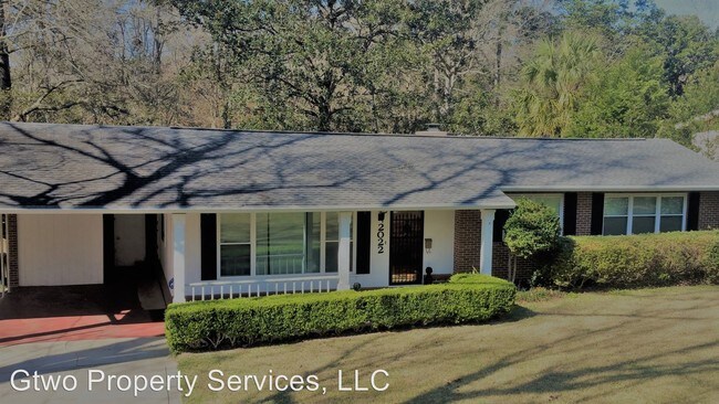 Building Photo - 2022 E Indianhead Dr