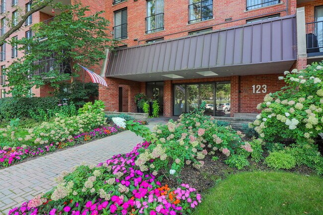 Foto del edificio - 123 Acacia Cir