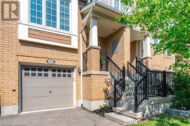 Building Photo - 69 Hepworth Cres