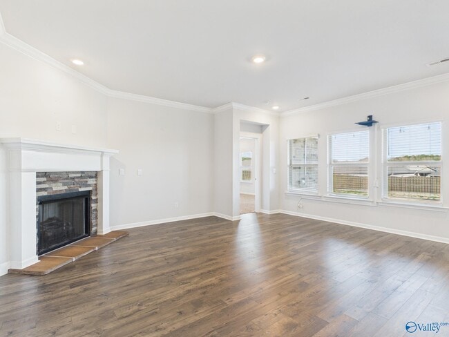 Building Photo - 506 E River Landing Blvd