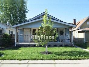 Building Photo - 1821 Lambert St