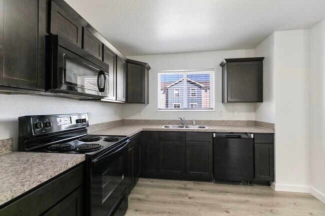 Foto del edificio - 21155 Gosling Rd