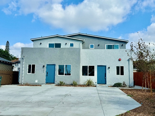 Building Photo - 3042-3044 J St